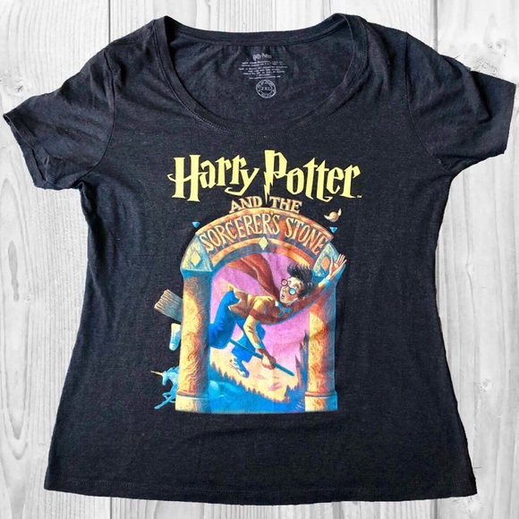 harry potter Tops - Harry Potter 🦋 T-shirt!!!